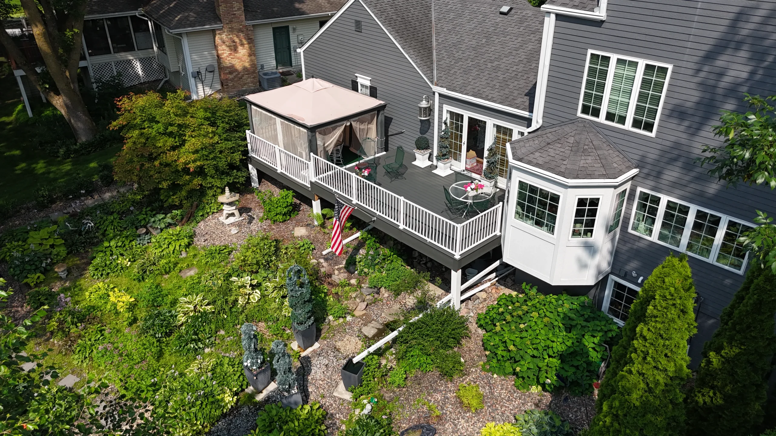 Professional deck building pros in Minnetonka MN